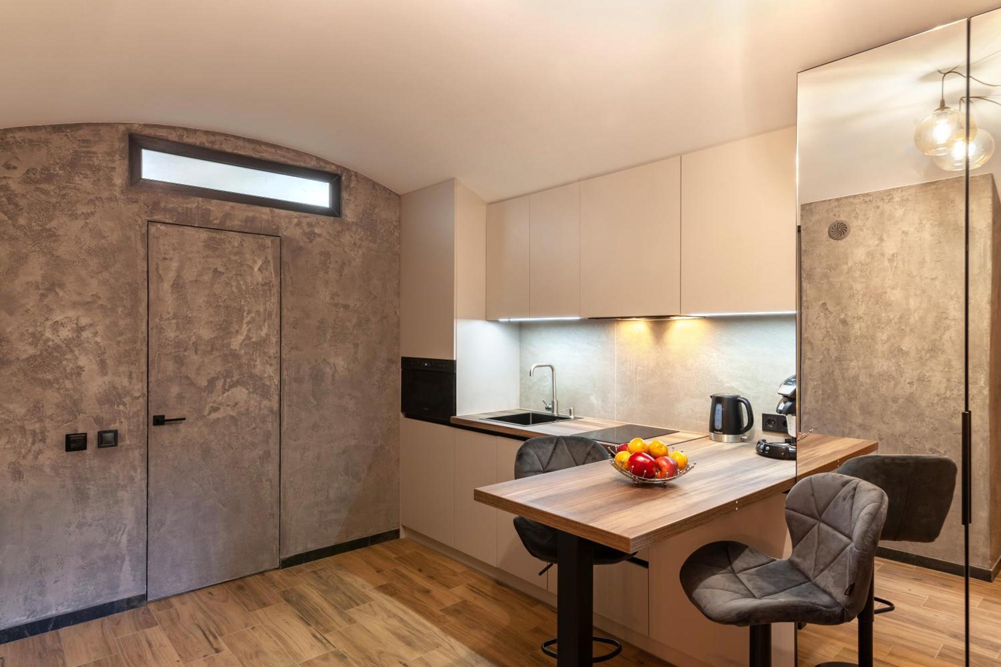 לבוב Royal Hot Jucuzzi Apartment מראה חיצוני תמונה
